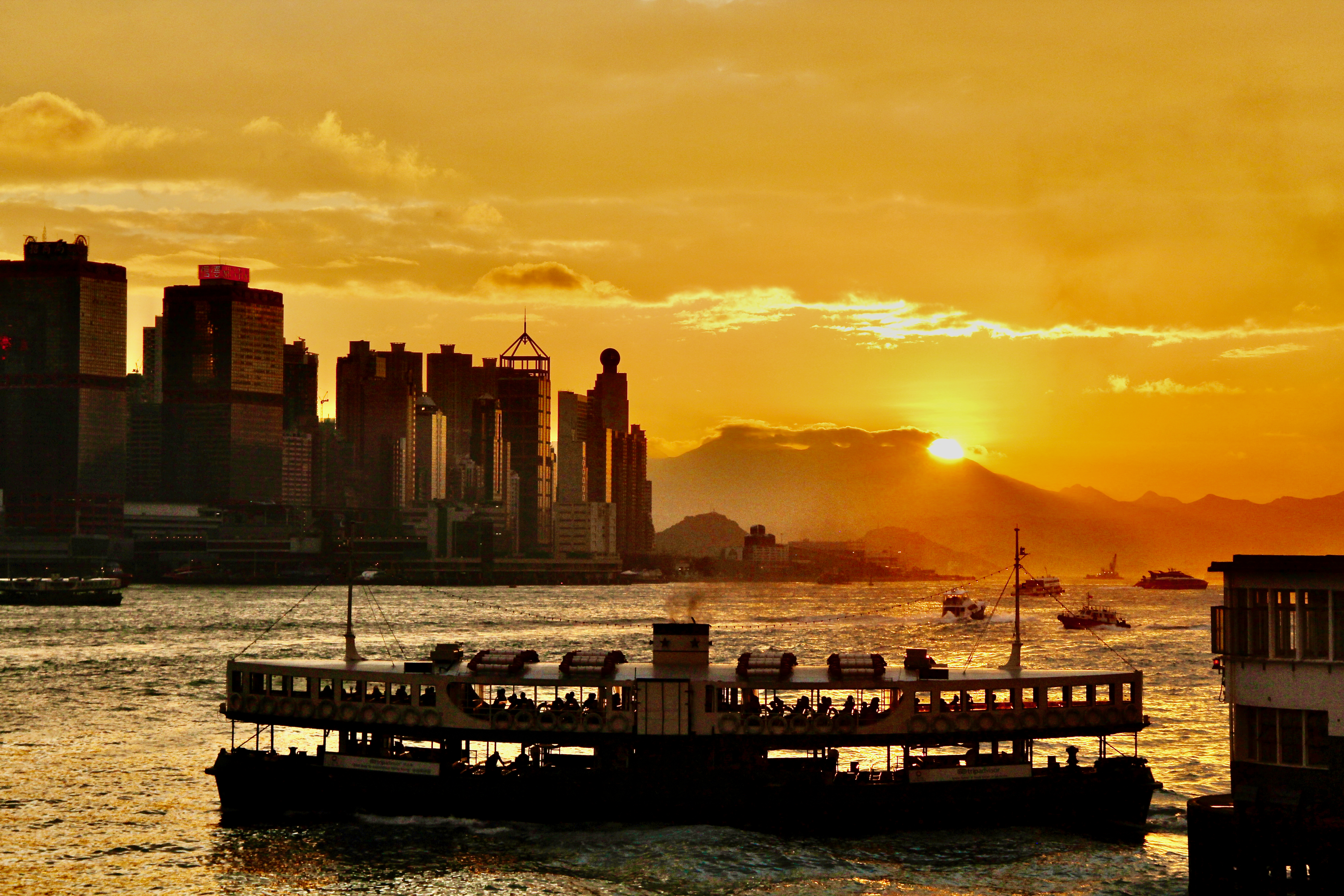 Hong Kong Melancholy 