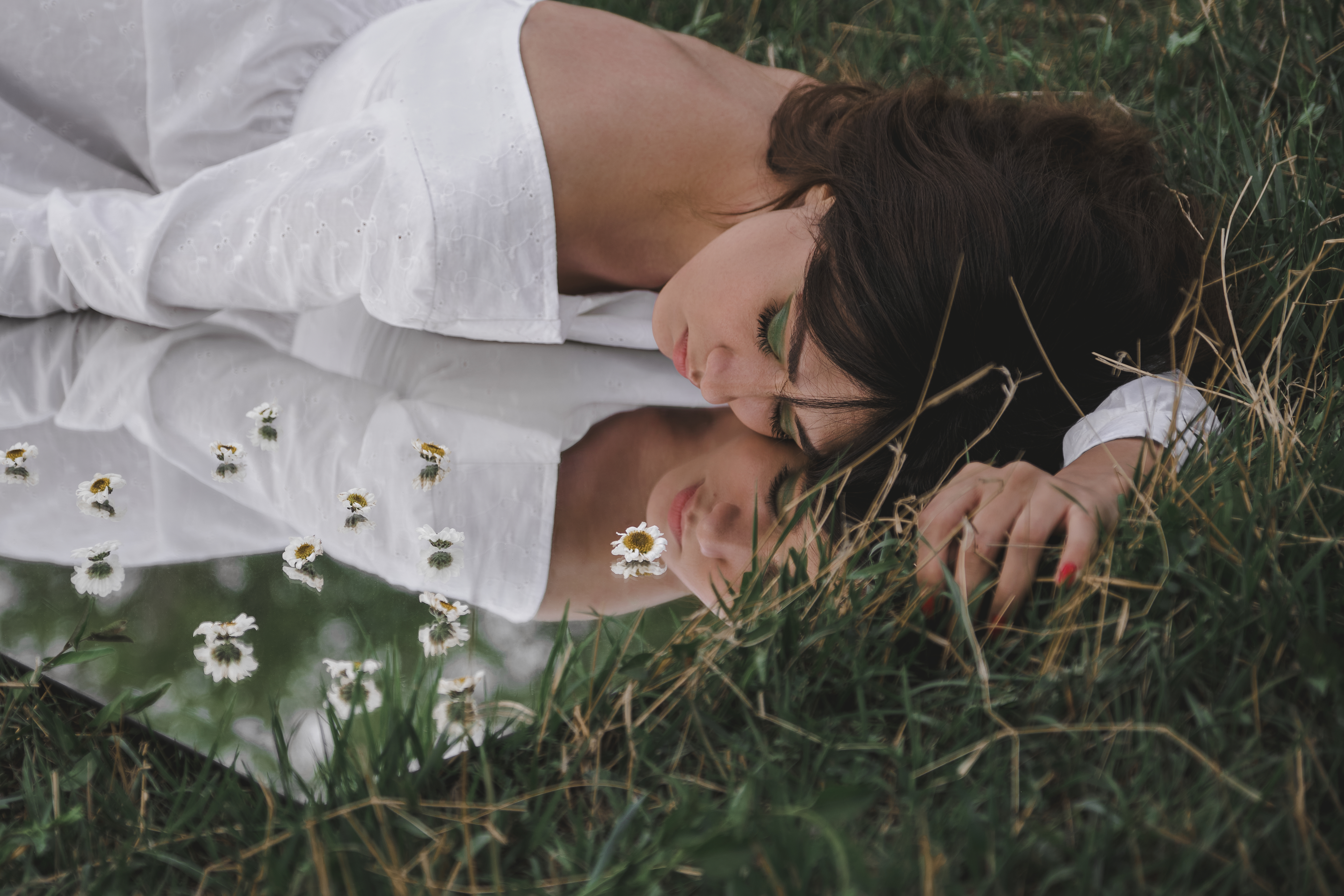 The girl in the mirror #2